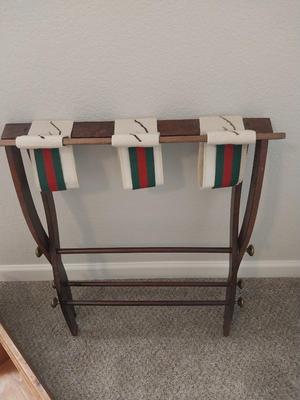 WOODEN WALL SHELF AND LUGGAGE HOLDER