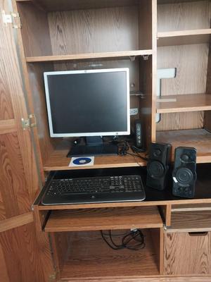 MONITOR-SPEAKERS-KEYBOARD AND PLUGIN
