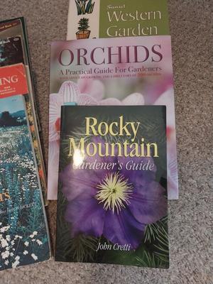 VARIETY GARDENING BOOKS