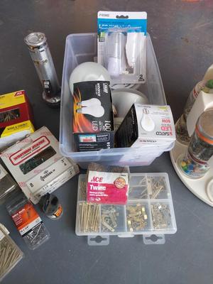 HARDWARE -HARDWARE HOLDER AND LIGHTBULBS