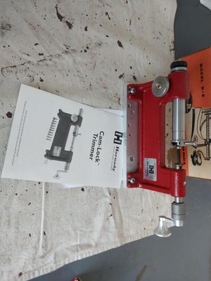 HORNADY CAM LOCK TRIMMER AND PRECISION LOADING SCALE