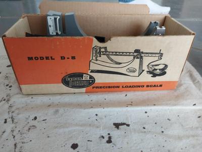 HORNADY CAM LOCK TRIMMER AND PRECISION LOADING SCALE