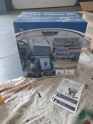 ROTARY TUMBLER KIT IN BOX