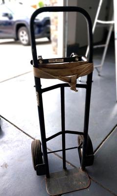 HAND TRUCK