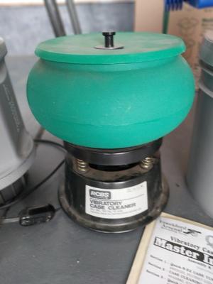 VIBRATING CASE CLEANER WITH INSTRUCTIONS