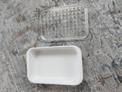 CORNINGWARE REFRIGERATOR DISH WITH LID AND BAKING DISHES