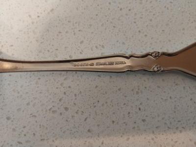 SET OF STAINLESS STEAL EATING UTENSILS