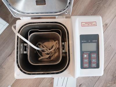 OSTER BREAD MAKER