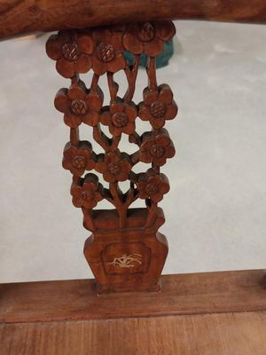 UNIQUE VINTAGE WOODEN CHAIR