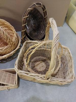 VARIETY OF WICKER BASKETS