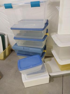 PLASTIC STORE CONTAINERS WITH LIDS