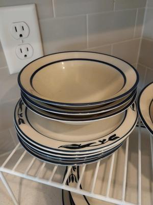 STONEWARE DISH SET