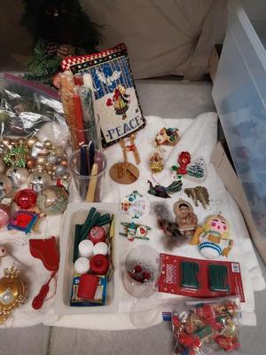 CUTE ORNAMENTSAND HOLIDAY ITEMS