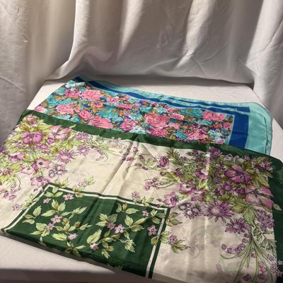 Collection of Scarves (P-BM)