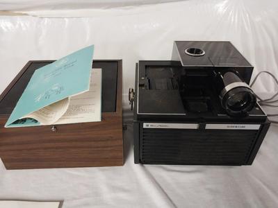 SLIDE PROJECTOR