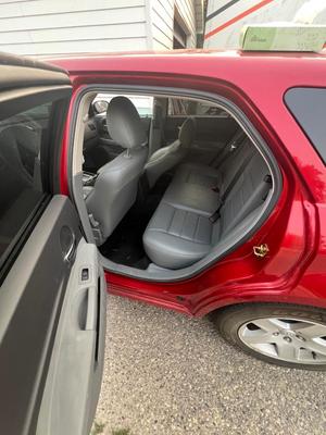 2005 Dodge Magnum with close to 21,000 miles!!