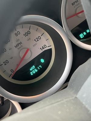 2005 Dodge Magnum with close to 21,000 miles!!