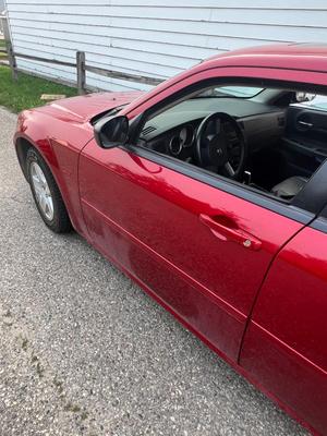 2005 Dodge Magnum with close to 21,000 miles!!