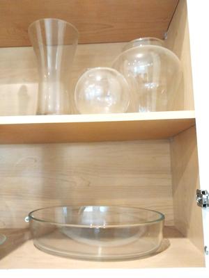 VINTAGE TEEL BUD VASE AND CLEAR GLASS VASES AND BOWLS