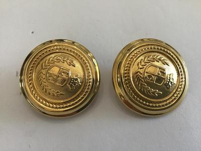 Liz Claiborne Crest Clip on Earrings