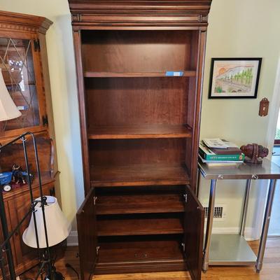 Pair Bookshelf w 4 Adjustable Shelves 32x13x77