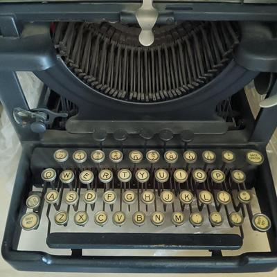 LOT 173: Vintage Typewriter with Heavy Metal Frame