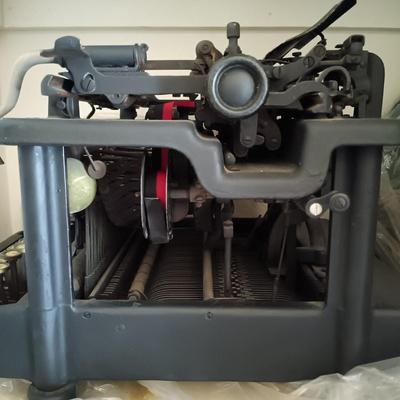 LOT 173: Vintage Typewriter with Heavy Metal Frame