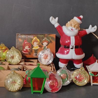 LOT 183: Vintage Jewelbrite Diorama Ornaments, Plastic Light-Up Santa & More