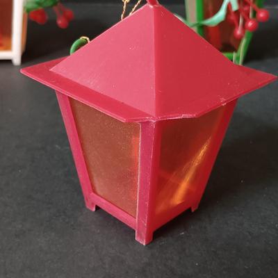 LOT 183: Vintage Jewelbrite Diorama Ornaments, Plastic Light-Up Santa & More