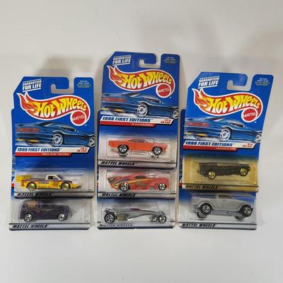 LOT 155: Seven Vintage Hot Wheels Lot Featuring First Edition Releases from 1998-2000