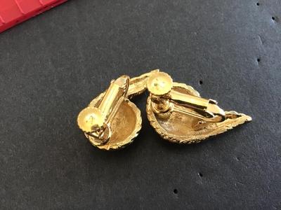 Vintage Screwback Earrings