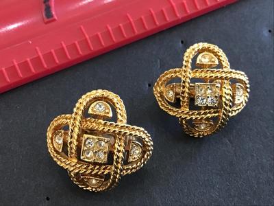 Clip ons Gold Tone Rhinestone