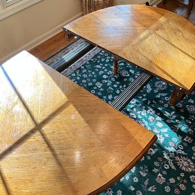 K755 Drexel Dining Table With Cane Back Dining Chairs