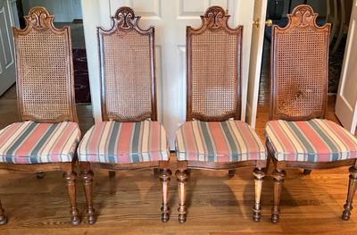 K755 Drexel Dining Table With Cane Back Dining Chairs