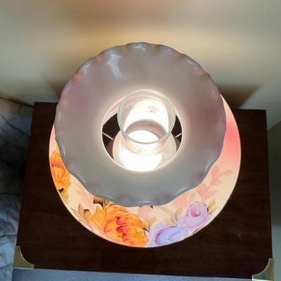 B761 Vintage Hurricane "Gone With The Wind" Table Lamp