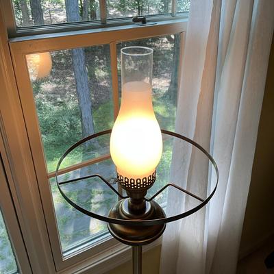 B762 Vintage 1960's Brass Tone Metal Floor Lamp With Round Table