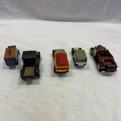 1930s Diecast Delivery Trucks & More (W-BM)