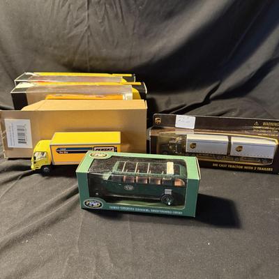 K-Line Kruisers Toy Trucks and Buses (LR-BM)
