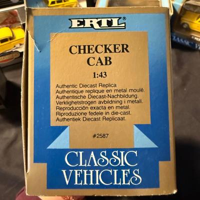 ERTL Checker Cab and More (LR-BM)