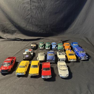 ERTL Checker Cab and More (LR-BM)