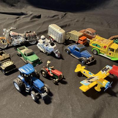 ERTL Farm Classics and More (LR-BM)