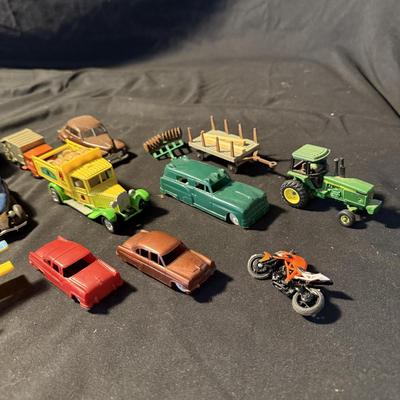 ERTL Farm Classics and More (LR-BM)