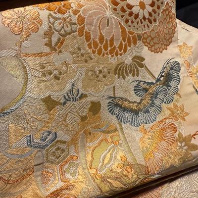 Collection of Vintage and Modern Table Linens and More (LR-BM)