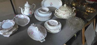 Huge serving set lot