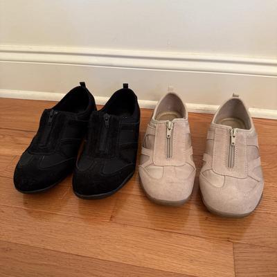Sketchers, Oofos, & More Women’s Size 8/9 Sneakers (DR-HS)