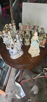 Figurines lot