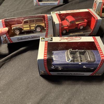 Collection of 1930’s-50’s Die Cast Cars and Trucks (LR-BM)