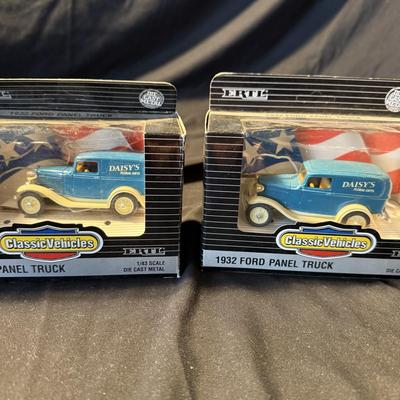 Collection of 1930’s-50’s Die Cast Cars and Trucks (LR-BM)