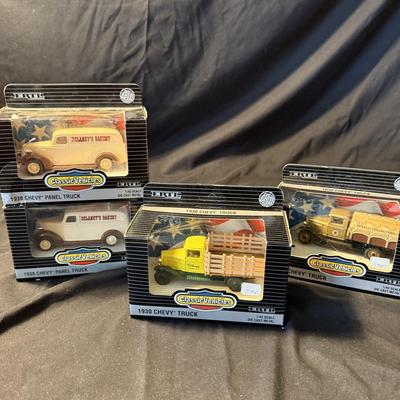 Collection of 1930’s-50’s Die Cast Cars and Trucks (LR-BM)