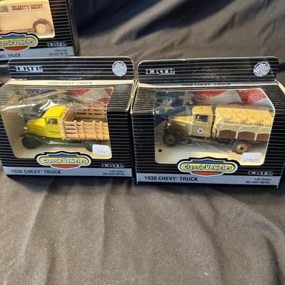 Collection of 1930’s-50’s Die Cast Cars and Trucks (LR-BM)